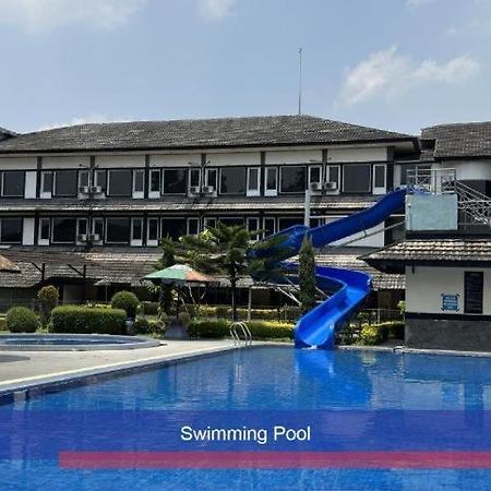 Hotel Parama Puncak Eksteriør billede