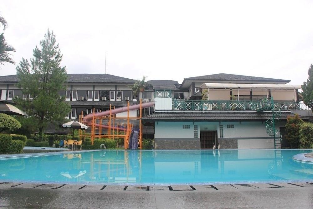 Hotel Parama Puncak Eksteriør billede