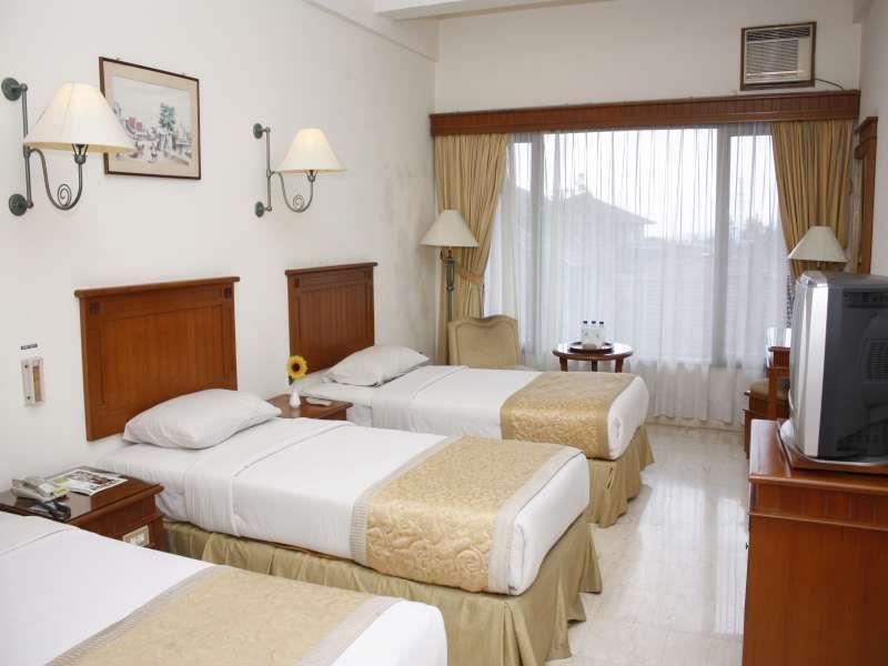 Hotel Parama Puncak Eksteriør billede
