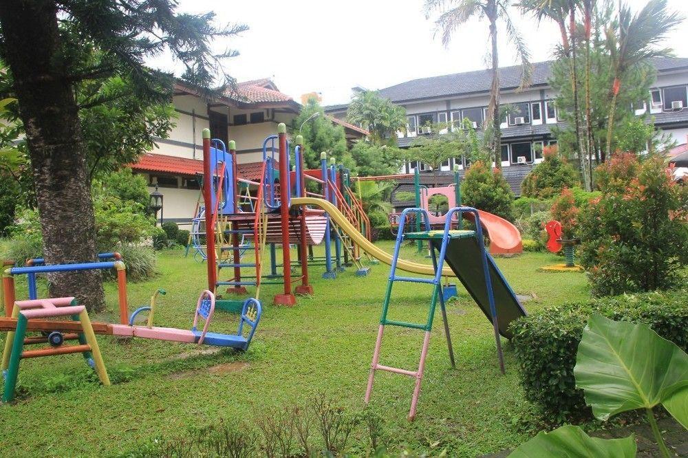 Hotel Parama Puncak Eksteriør billede